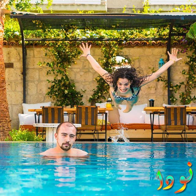 اصلي بكير اوغلو مع زوجها في حمام السباحة
