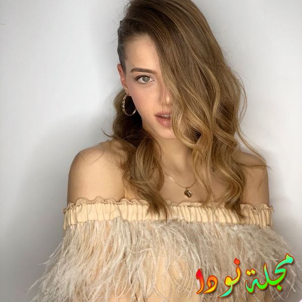 ليلى تانلار