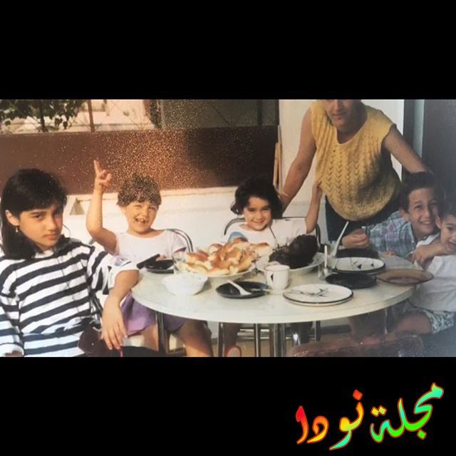 إيبيك كارابينار وهي صغيرة