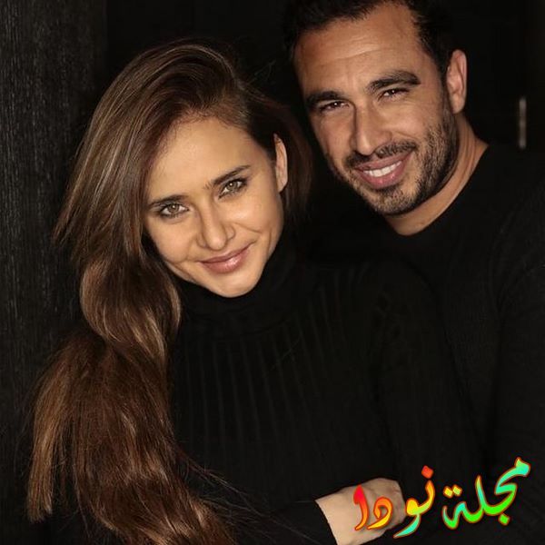 هشام عاشور وزوجته