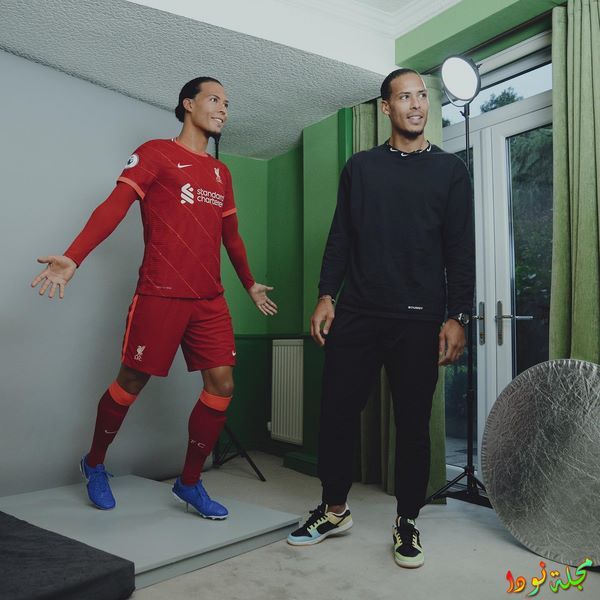 تمثال اللاعب فيرجيل فان دايك